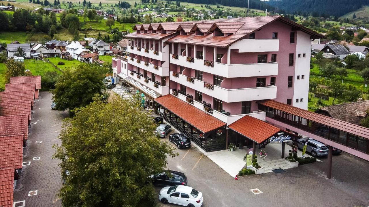 Hotel Eden Garden Spa Câmpulung Moldovenesc Exterior foto